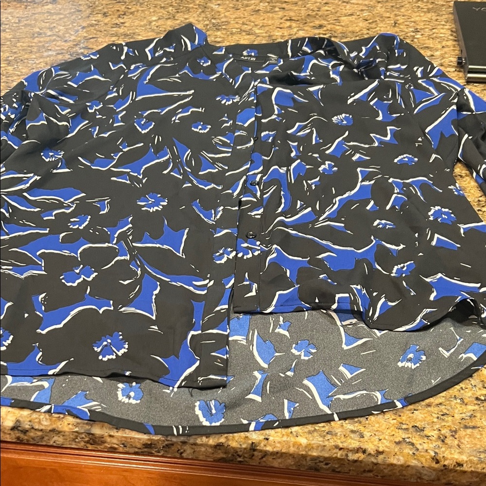 Apt. 9 Black and Blue Floral Blouse